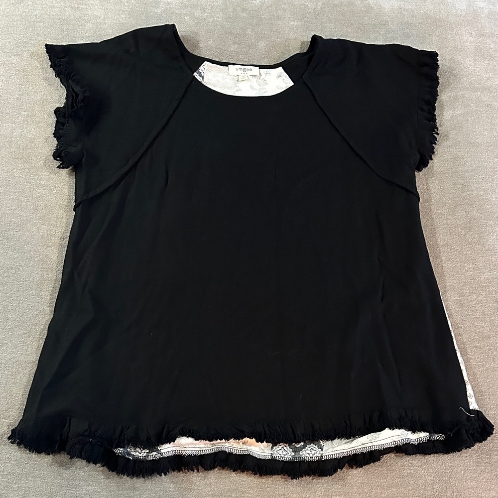 Umgee Black Fringe Hem Blouse